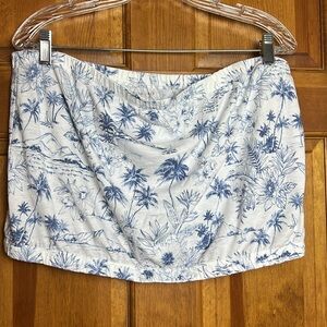 Women's American Eagle Blue and White Tropical Print Tube Top Size XL